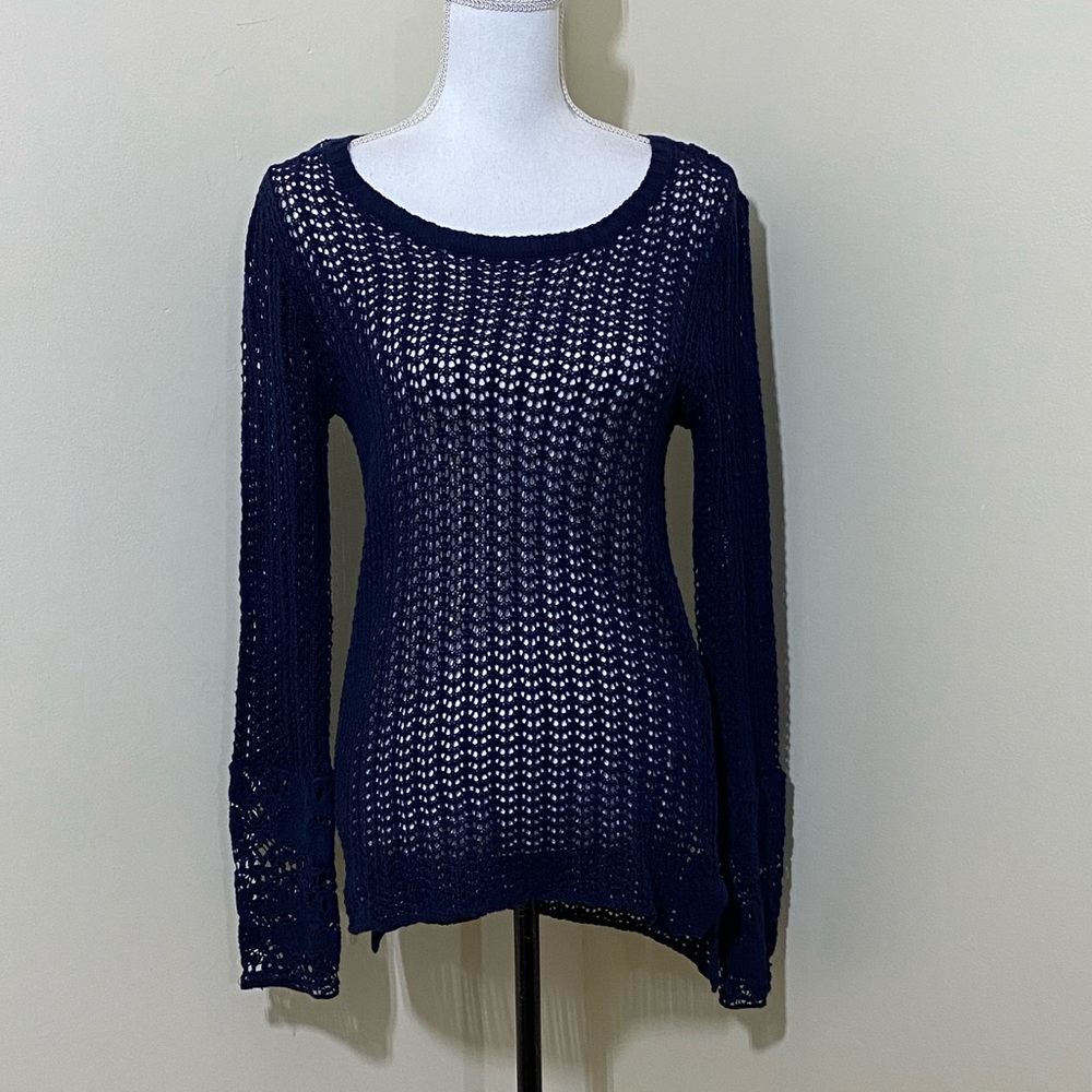 Charming Charlie Crochet pull over sweater Sz S